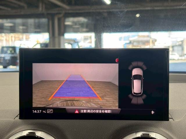 Q235 TFSI S line 内装他