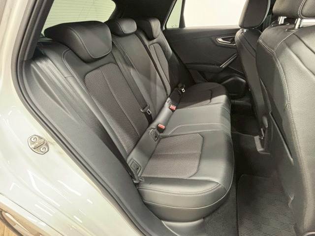 Q235 TFSI S line 内装他