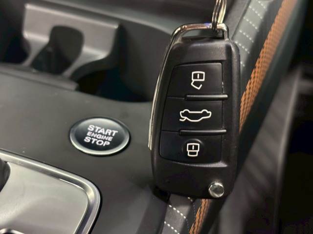 アウディ Q2の画像11