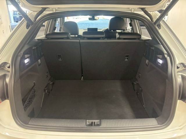 アウディ Q2の画像13