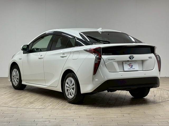 トヨタ プリウスの画像17