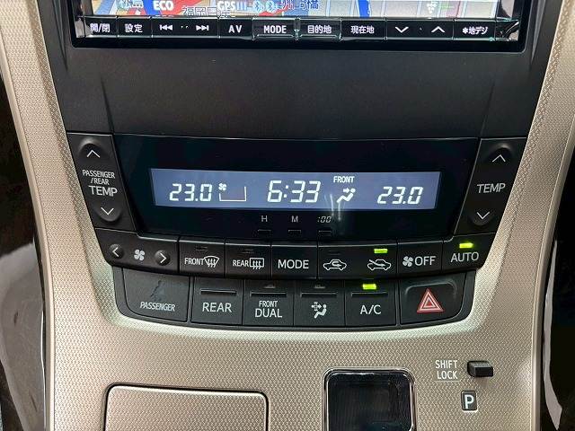 トヨタ ヴェルファイアの画像10