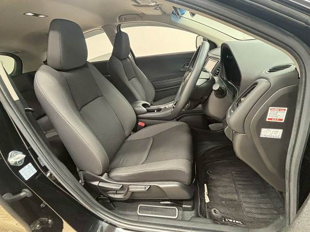 ヴェゼルG Honda SENSING 内装他