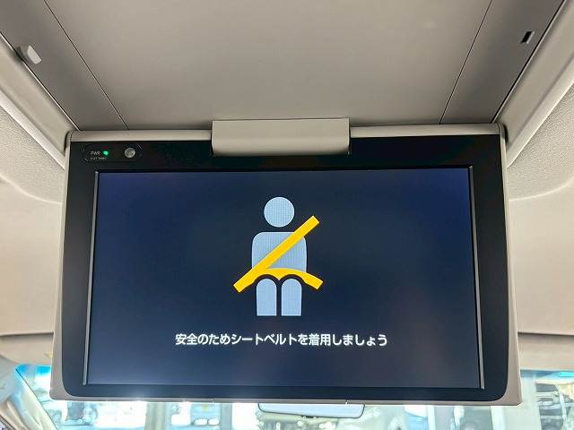 トヨタ アルファードの画像8