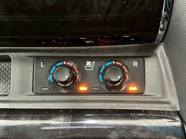 トヨタ アルファードの画像11