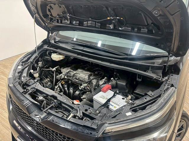 トヨタ ヴォクシーの画像18