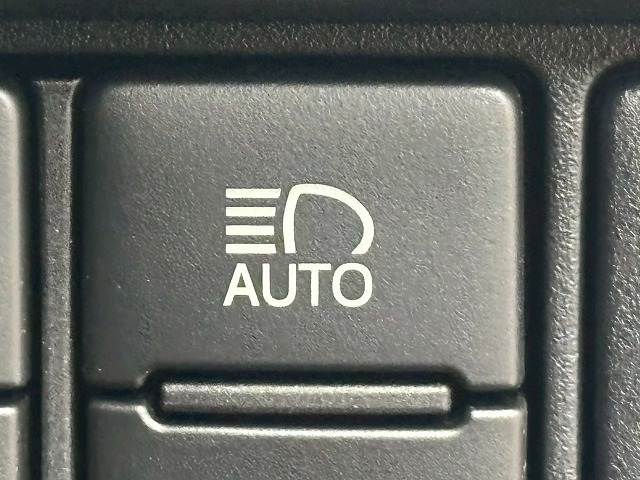 トヨタ ヴォクシーの画像10