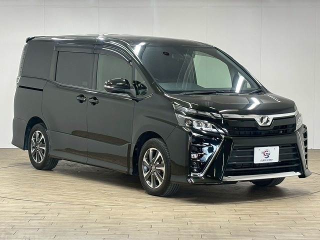 トヨタ ヴォクシーの画像14