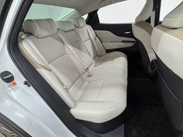 クラウンクロスオーバーG “Advanced・Leather Package” 内装他