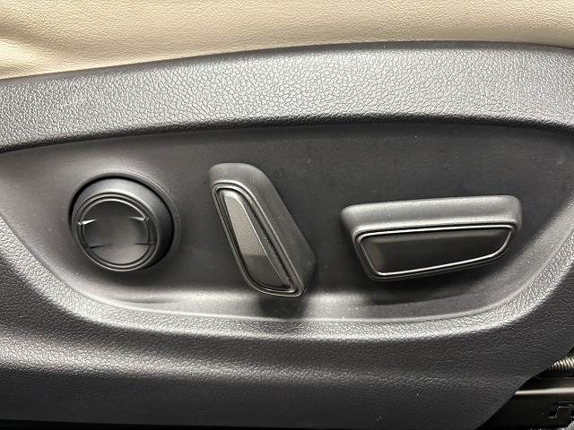 トヨタ クラウンクロスオーバーの画像10