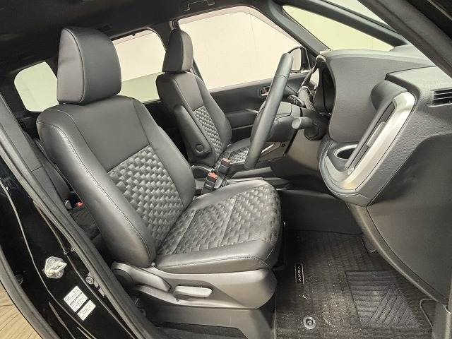 ヴォクシーハイブリッドS-Z 内装他