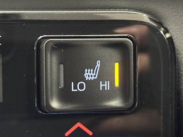 トヨタ ヴォクシーハイブリッドの画像10