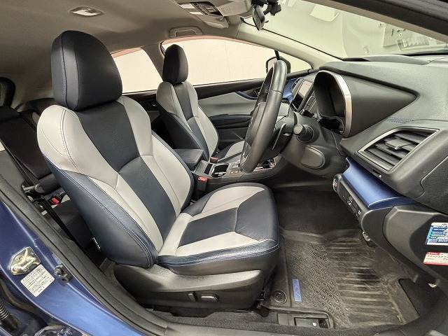 XVハイブリッド Advance 内装他