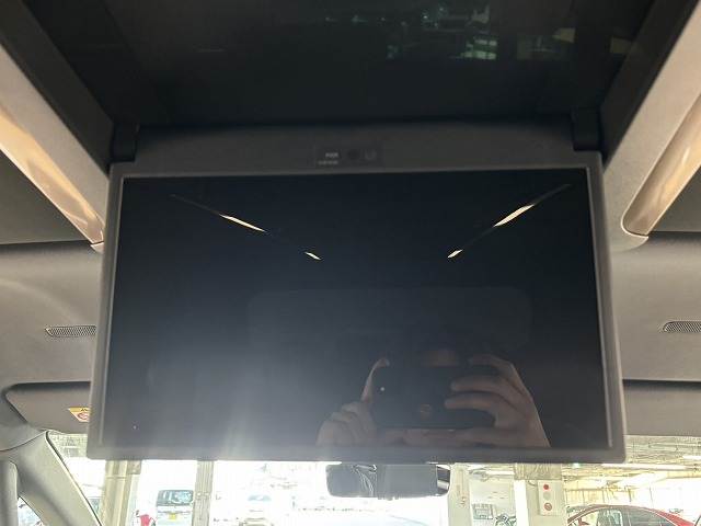 トヨタ アルファードハイブリッドの画像9