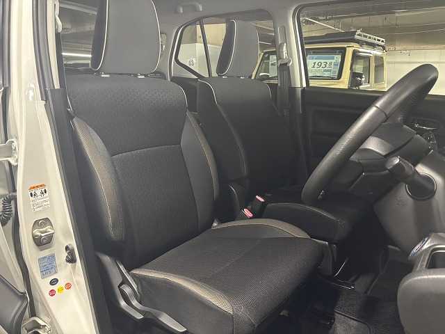 クロスビーHYBRID MZ 内装他