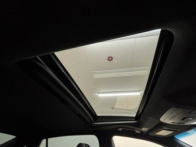 トヨタ クラウンハイブリッドの画像7