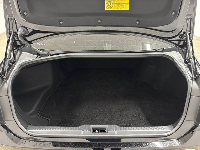 トヨタ クラウンハイブリッドの画像13
