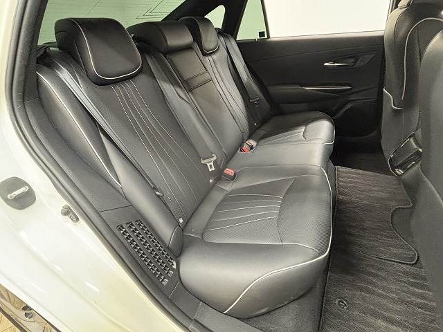 クラウンハイブリッドRS Advance 内装他