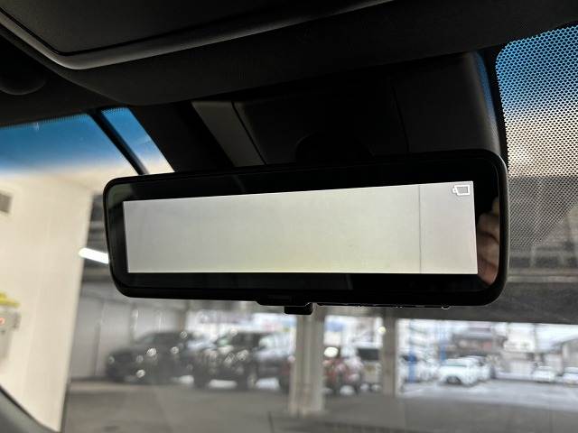 トヨタ クラウンハイブリッドの画像7