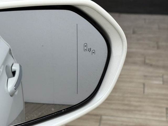 トヨタ クラウンハイブリッドの画像9