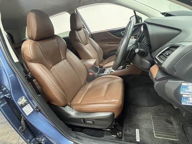 フォレスターハイブリッド Advance 内装他