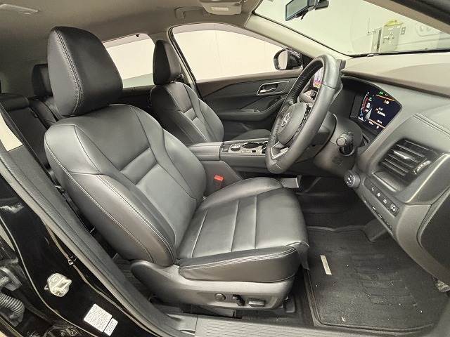 エクストレイルG e-4ORCE 内装他