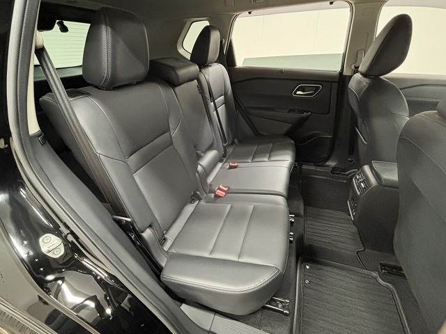 エクストレイルG e-4ORCE 内装他