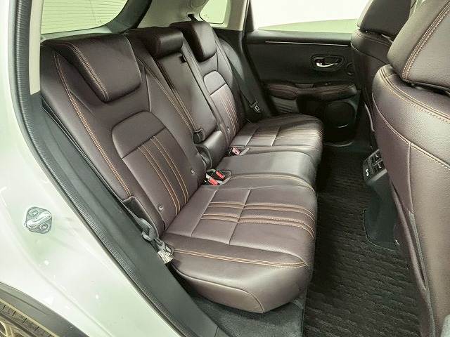 ZR-Ve:HEV Z 内装他