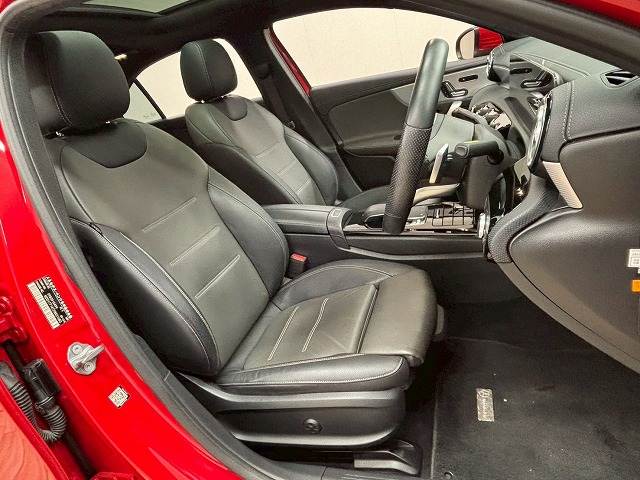 A-CLASS SedanA250 4MATIC AMGライン 内装他