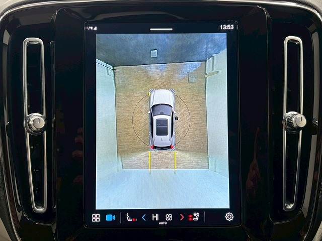 XC40B4 アルティメット AWD 内装他