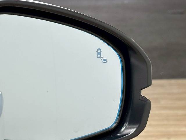 ホンダ ヴェゼルハイブリッドの画像12