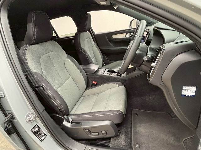 XC40Plus B3 内装他