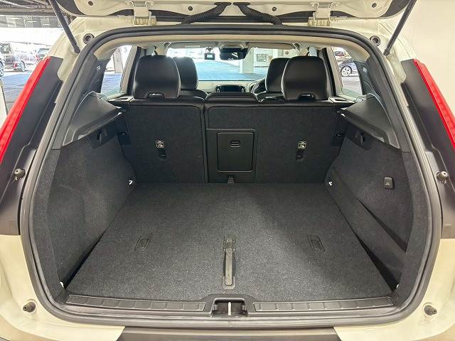 ボルボ XC40の画像13