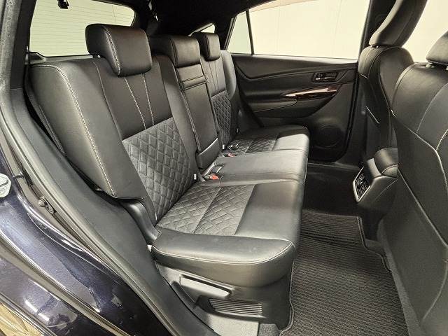 ハリアーPREMIUM 内装他