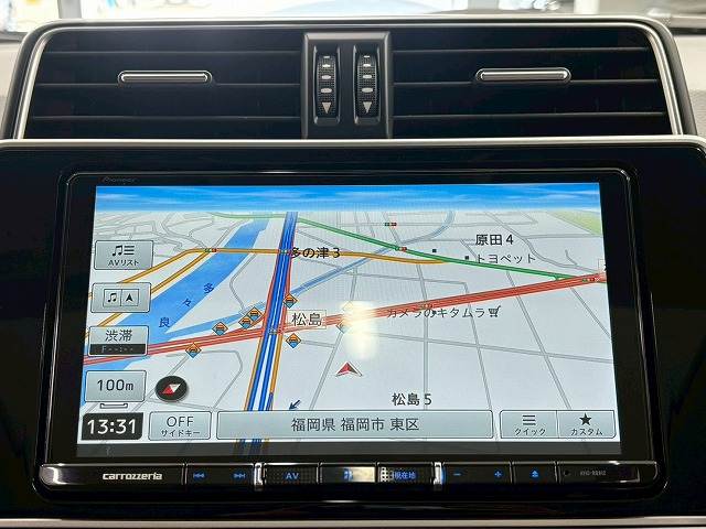 トヨタ ランドクルーザープラドの画像3