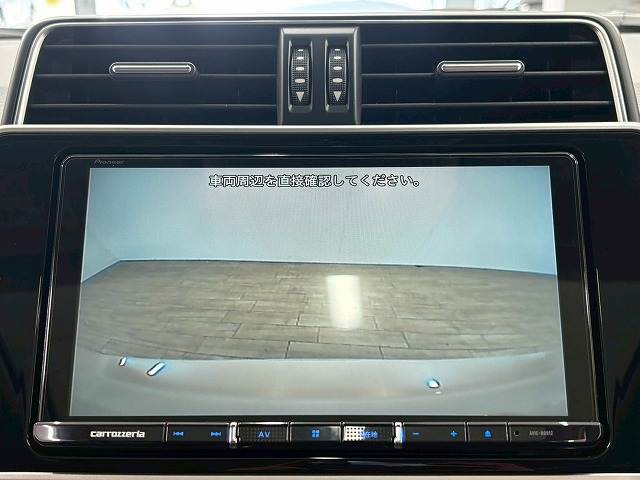 トヨタ ランドクルーザープラドの画像4