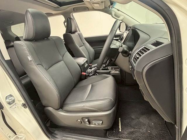 トヨタ ランドクルーザープラドの画像5