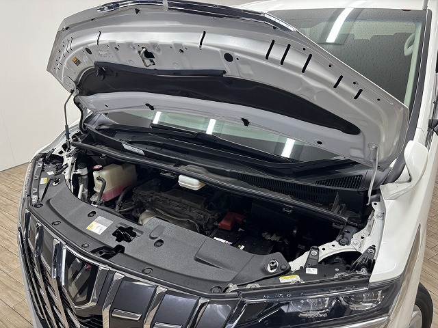 トヨタ アルファードの画像18