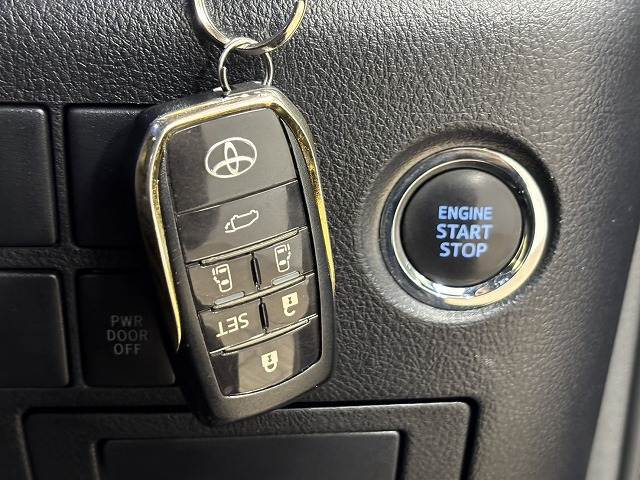 トヨタ&nbsp;アルファードの画像12