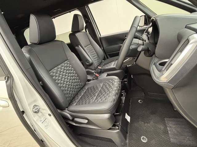 トヨタ&nbsp;ヴォクシーの画像5