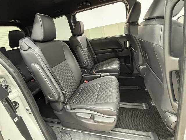 トヨタ&nbsp;ヴォクシーの画像6