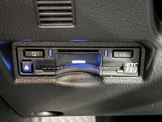 トヨタ&nbsp;ヴォクシーの画像12