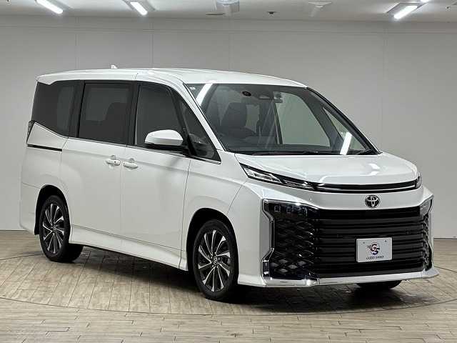 トヨタ&nbsp;ヴォクシーの画像14