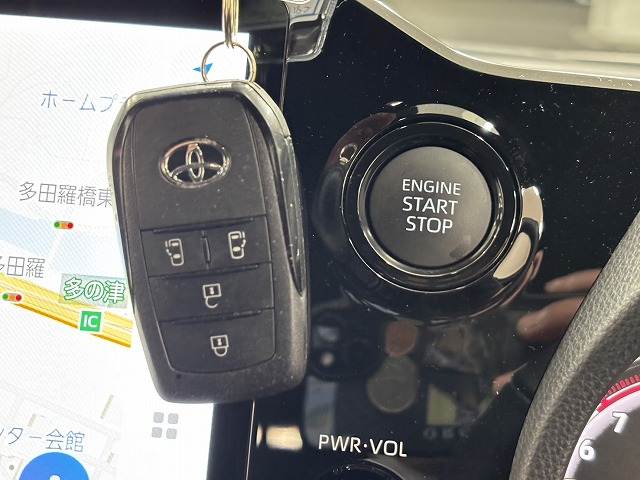 トヨタ ヴォクシーの画像12