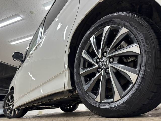 トヨタ ヴォクシーの画像19