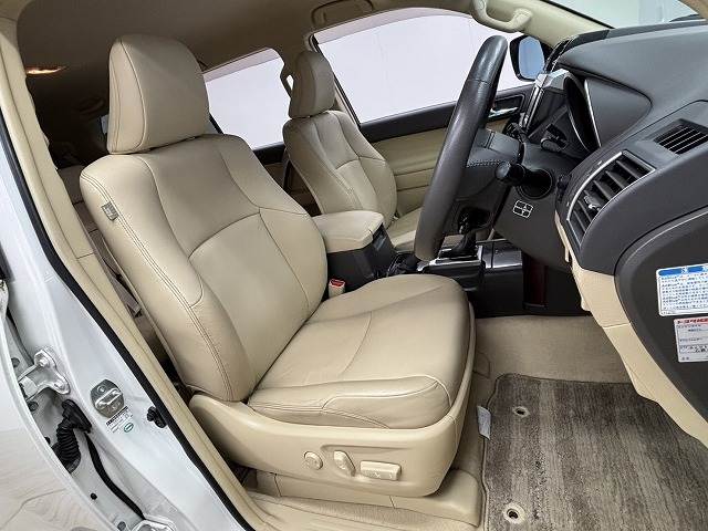 トヨタ&nbsp;ランドクルーザープラドの画像5