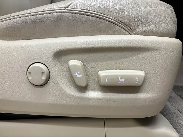 トヨタ&nbsp;ランドクルーザープラドの画像9