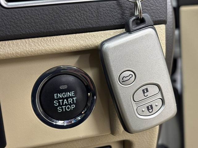 トヨタ&nbsp;ランドクルーザープラドの画像12