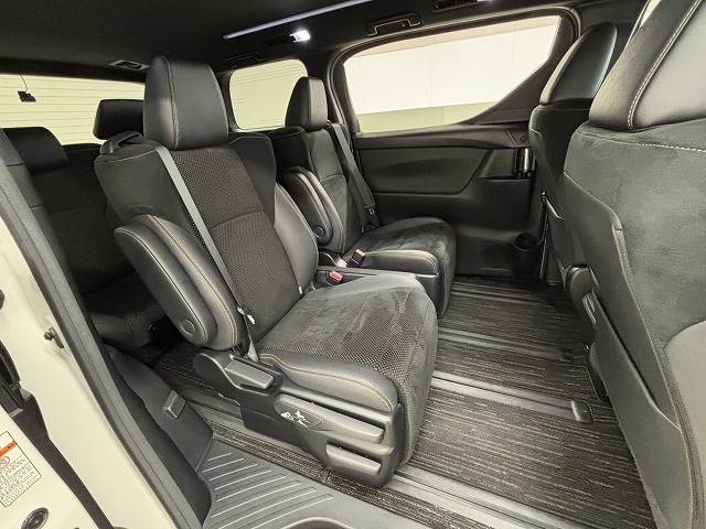 トヨタ&nbsp;アルファードの画像6