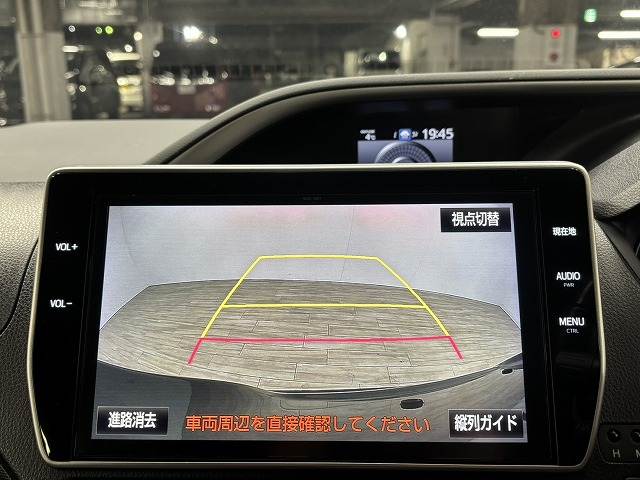 トヨタ ヴォクシーの画像4